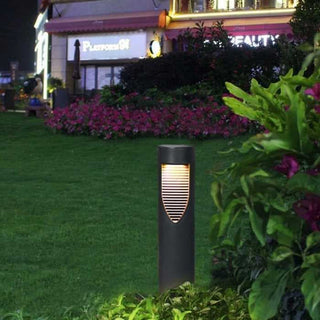 Solar Walkway Garden Light with Black Finish