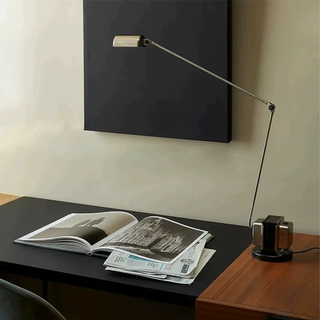 Minimalist Adjustable LED Desk Lamp With Articulated Arm