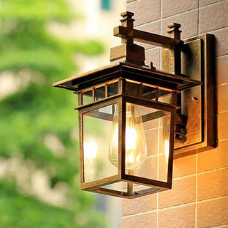 Rustic Outdoor Wall Light in Aluminum