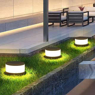 Modern Round Solar LED Post Light For Outdoor Use