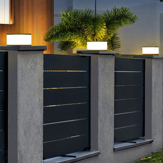 Modern Round Solar LED Post Light For Outdoor Use