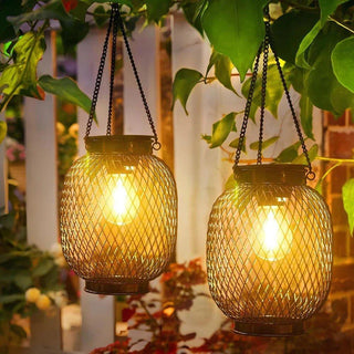 Solar Outdoor Lantern With Automatic Dusk Sensor