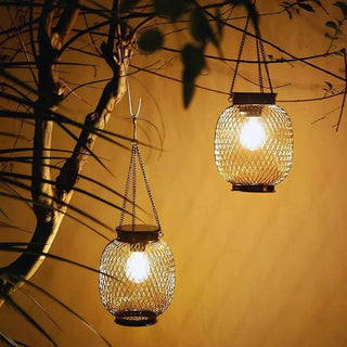 Solar Outdoor Lantern With Automatic Dusk Sensor