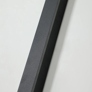 Minimalist Linear Outdoor Wall Light – IP65 LED