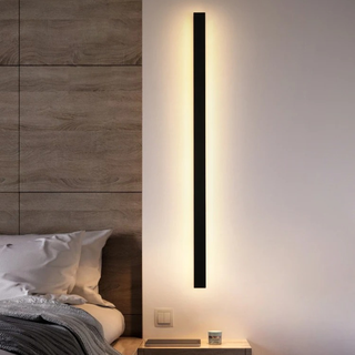Minimalist Linear Outdoor Wall Light – IP65 LED