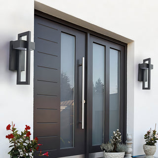 Modern Black Outdoor Wall Light in Stainless Steel (IP65)