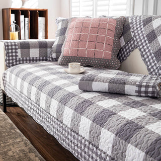Scratch-Resistant and Washable Cotton Plaid Sofa Cover