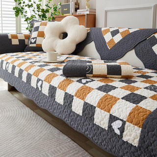 Scratch-Resistant and Washable Cotton Plaid Sofa Cover