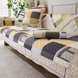 Scratch-Resistant and Washable Cotton Plaid Sofa Cover