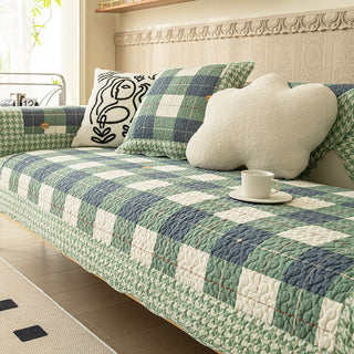 Scratch-Resistant and Washable Cotton Plaid Sofa Cover